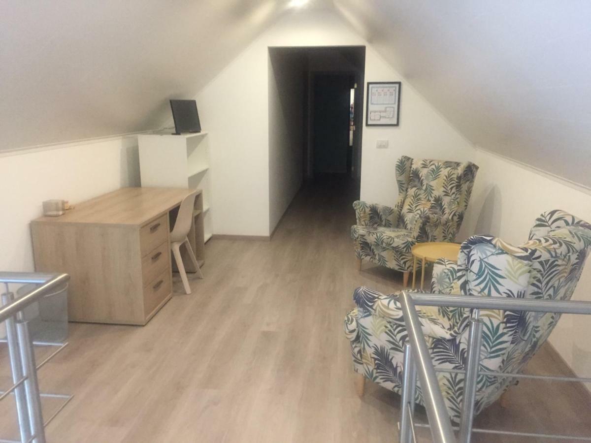 De Karaneel Villa Mangelaar Bagian luar foto